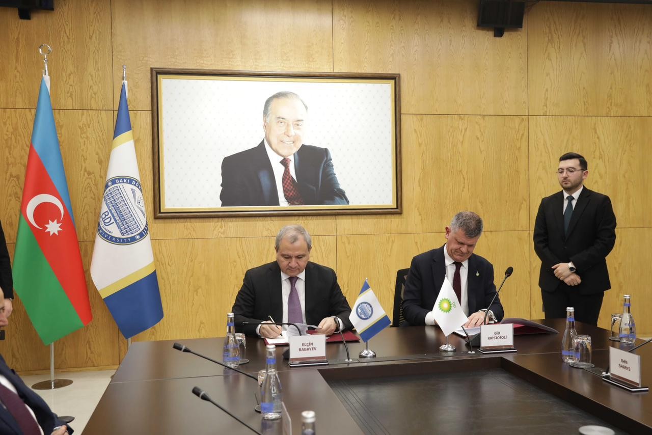 BDU Elmi Kitabxanasının elektron bölməsinin bp-nin dəstəyi ilə yenidənqurulmadan sonra açılışı oldu (FOTOLAR)